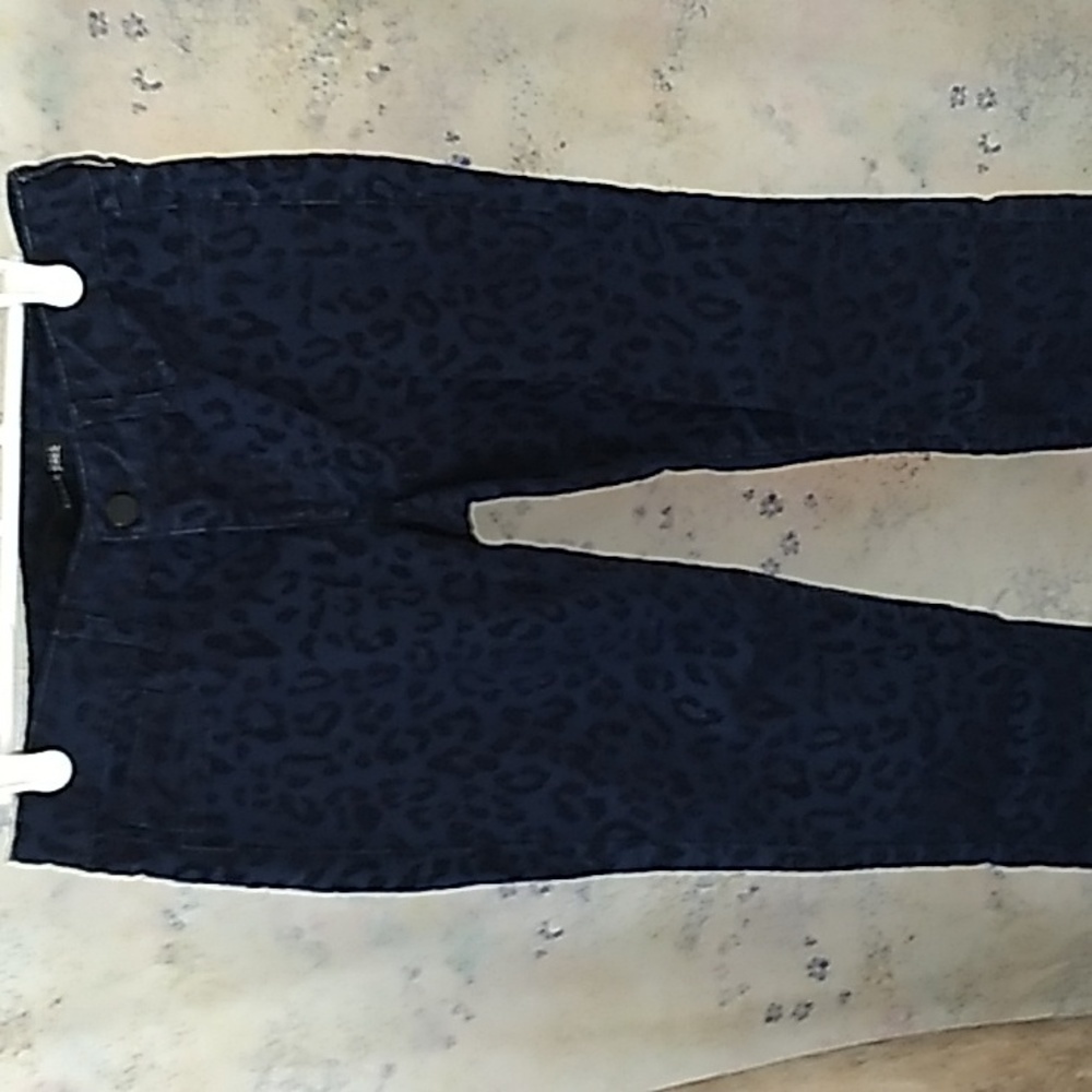 Sneak Peek Women's Size 5 Navy With Raised Velvet Animal Print Spots Pants
